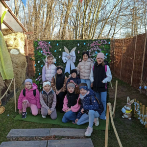 Wycieczka klas 1-3 do Wioski Wielkanocnej w Bratkowicach