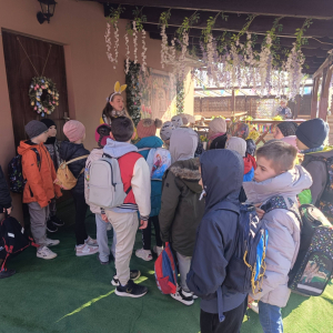 Wycieczka klas 1-3 do Wioski Wielkanocnej w Bratkowicach