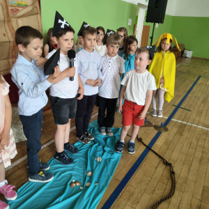Wyjątkowe chwile z okazji Dnia Mamy i Taty w grupie „0”