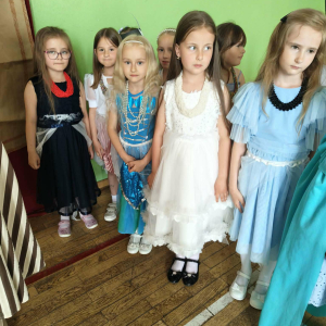 Wyjątkowe chwile z okazji Dnia Mamy i Taty w grupie „0”