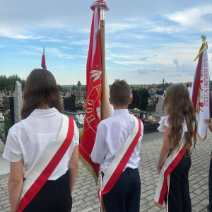 Uroczystość patriotyczna na cmentarzu w Nienadówce