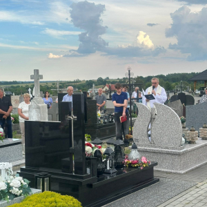 Uroczystość patriotyczna na cmentarzu w Nienadówce